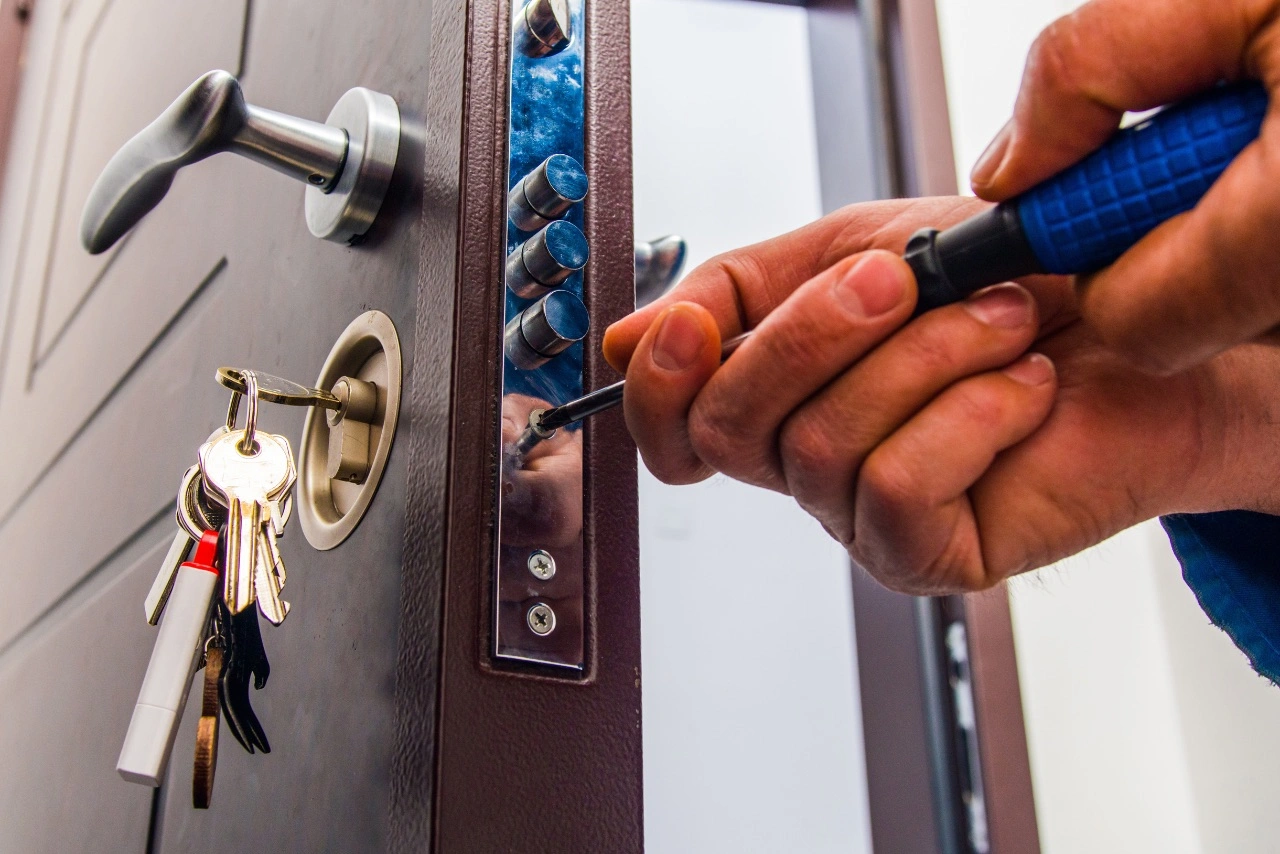 residential locksmith services near me